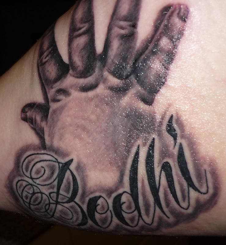 my sons hand and name