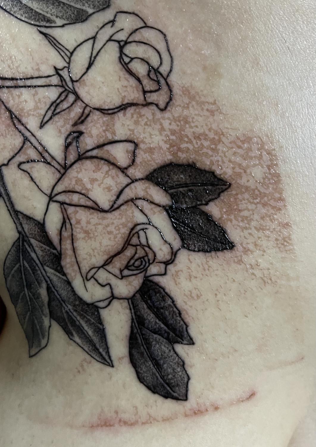 Bad allergic reaction to Second Skin on tattoo - Initiation - Last Sparrow  Tattoo